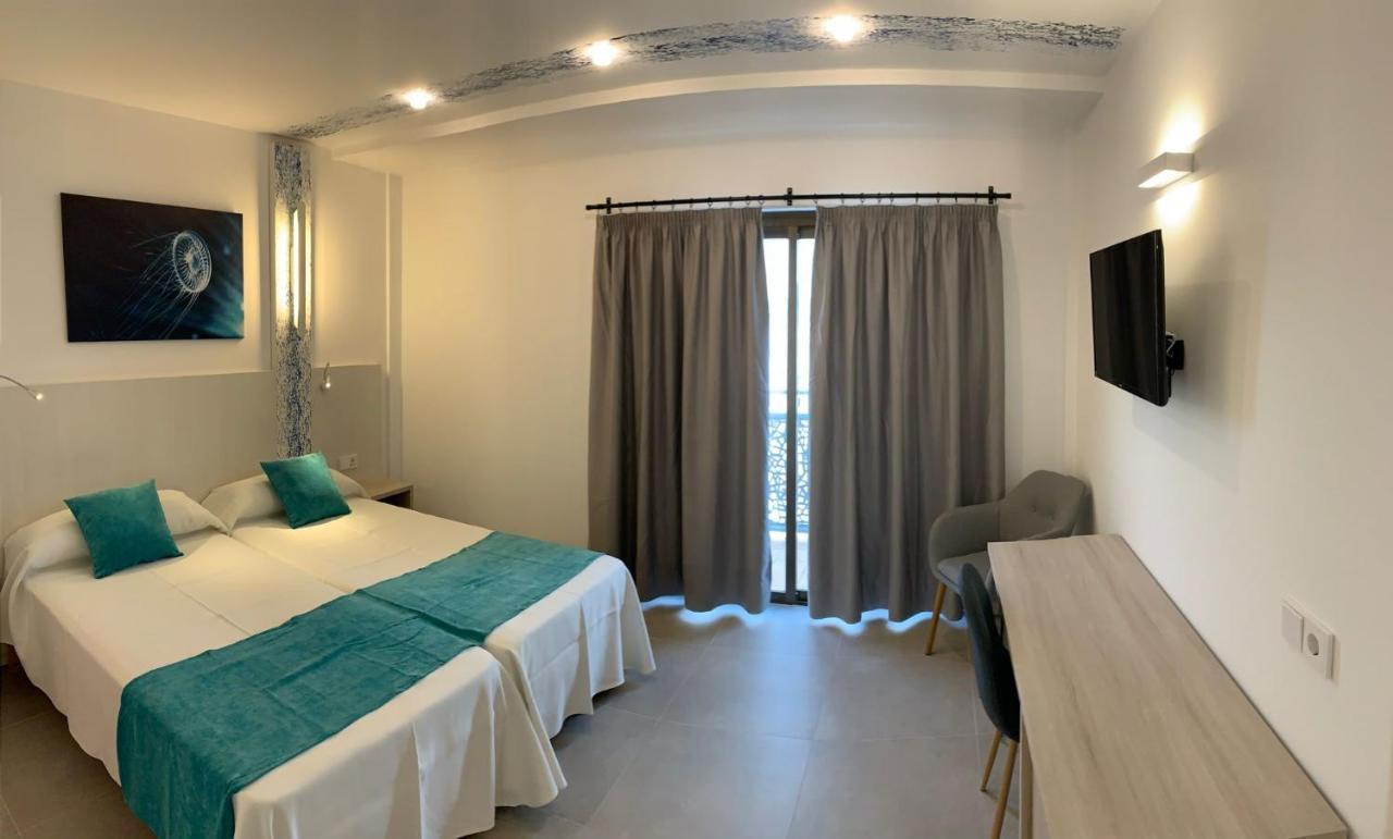 Hotel Brisa - Adults Only Sant Antoni de Portmany Exterior foto