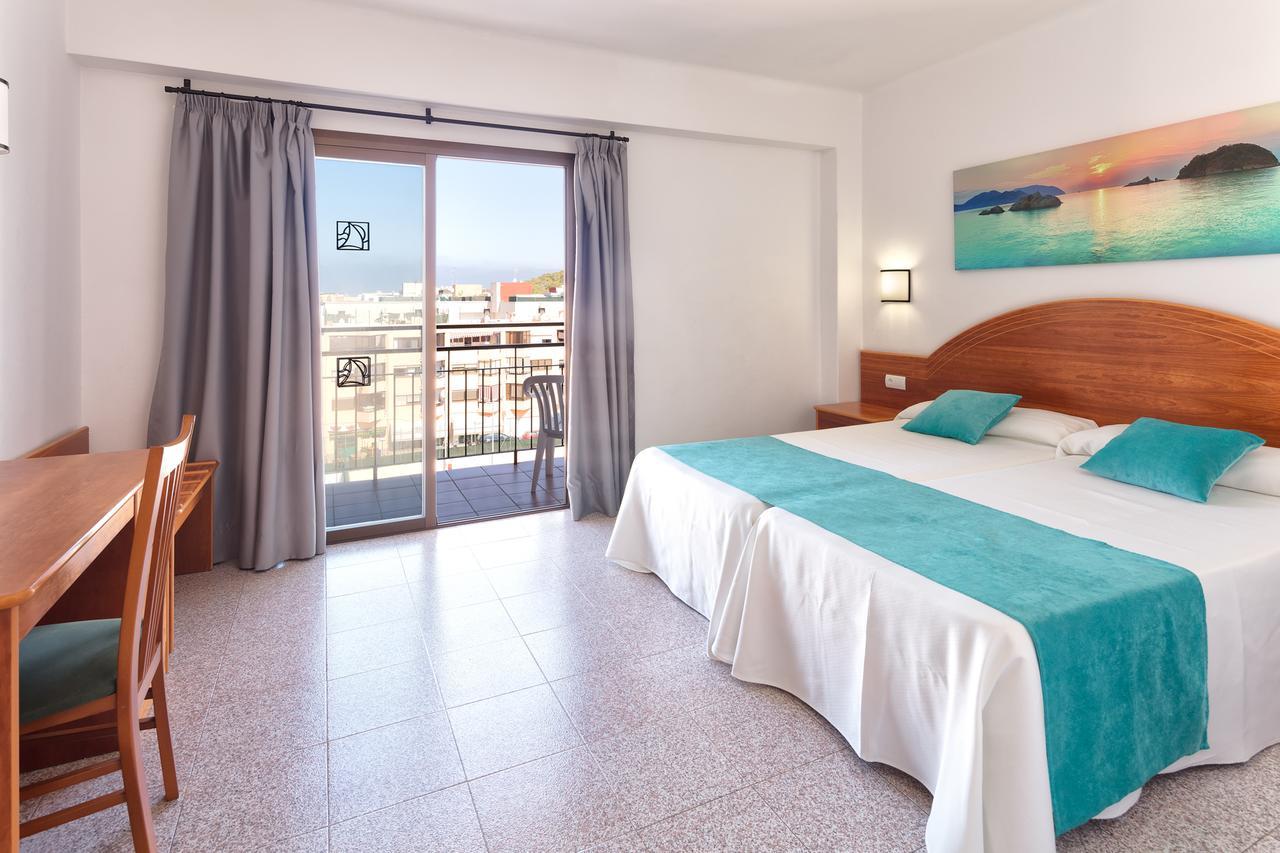 Hotel Brisa - Adults Only Sant Antoni de Portmany Exterior foto