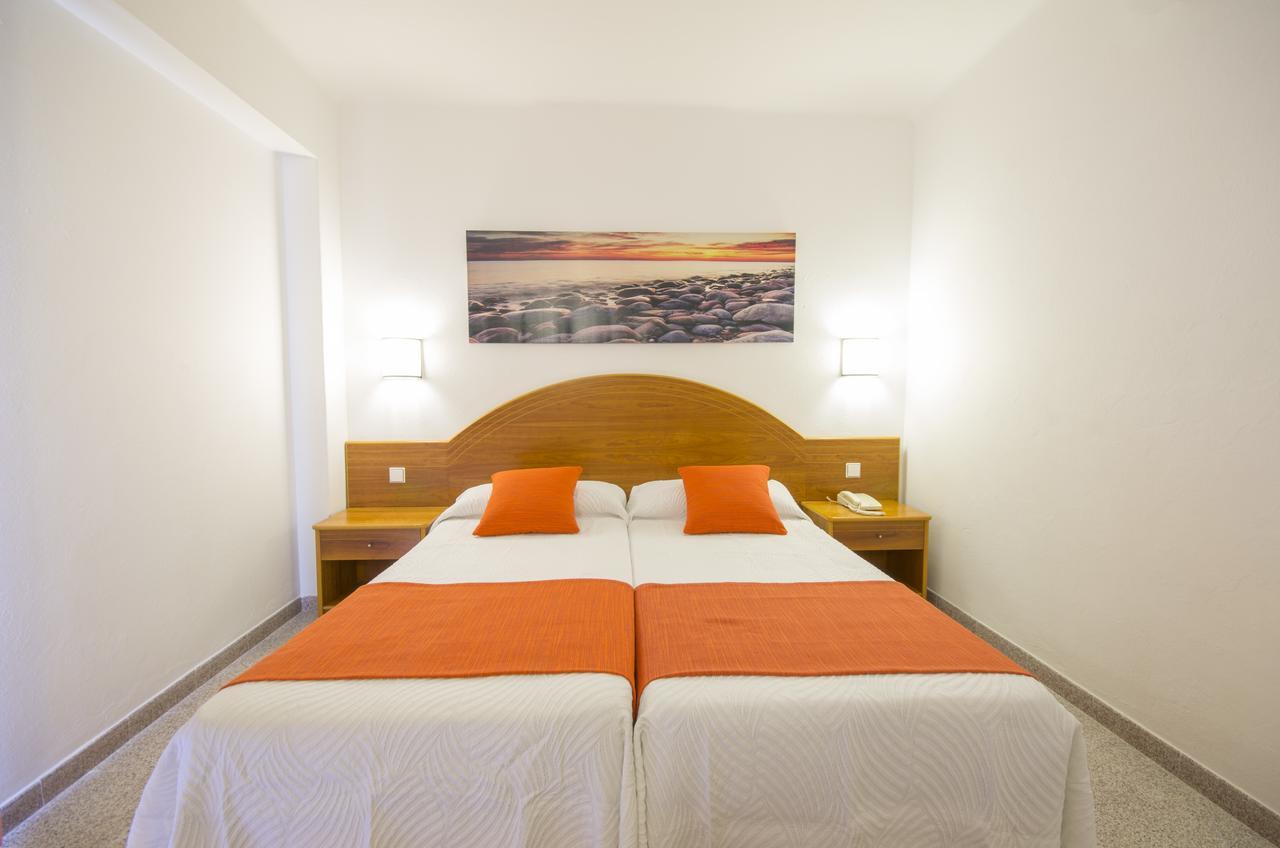 Hotel Brisa - Adults Only Sant Antoni de Portmany Exterior foto